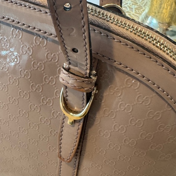 Authentic Gucci Patent Microguccissima Dome Bag - Picture 7 of 15